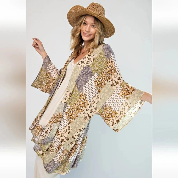 New! Easel Patchwork Quilt Kimono Coverup - Picture 2 of 6